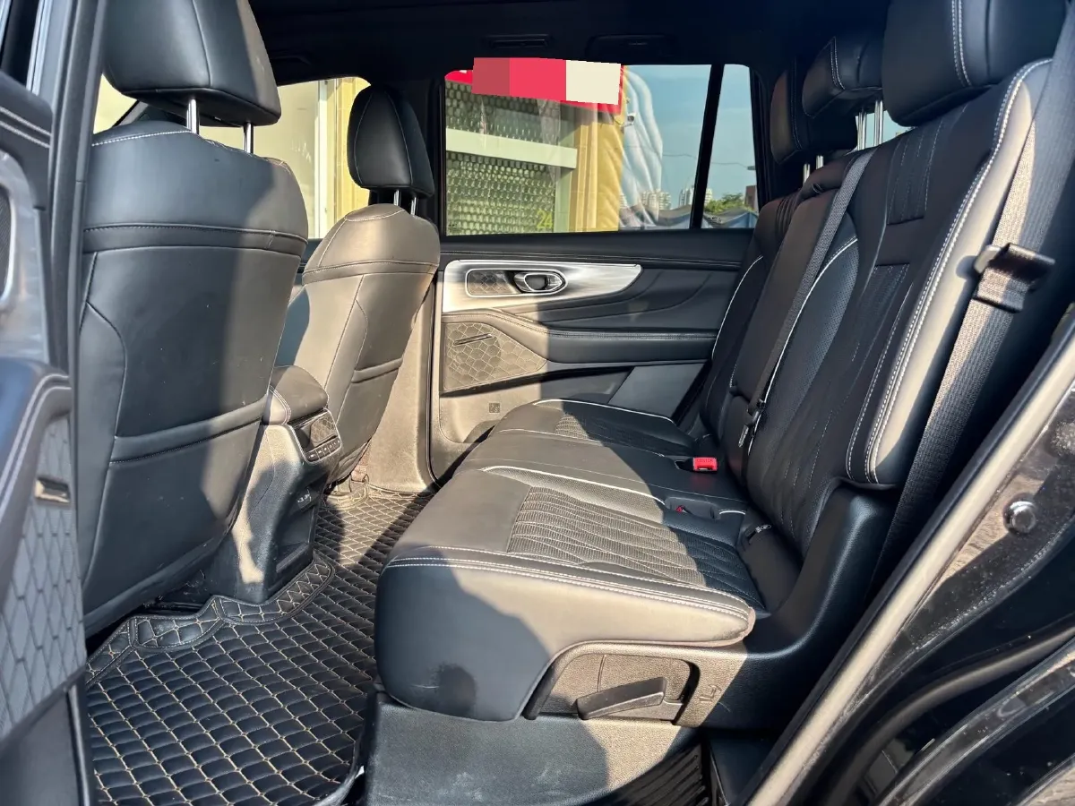 2022 GAC Trumpchi GS8 2.0T 252HP L4 8AT,autocango,china used car exporter,china ev exporter,chinese used car exporter,chinese used ev exporter