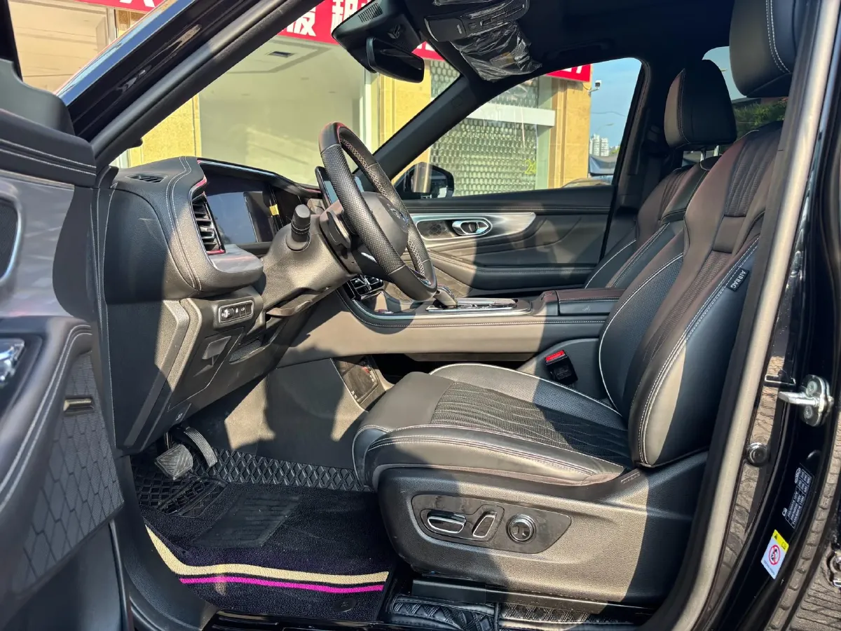 2022 GAC Trumpchi GS8 2.0T 252HP L4 8AT,autocango,china used car exporter,china ev exporter,chinese used car exporter,chinese used ev exporter