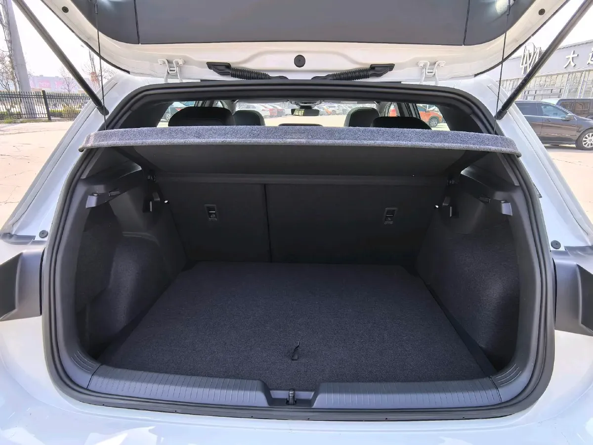 2025 Volkswagen Golf 1.5T 160HP L4 7DCT,autocango,china used car exporter,china ev exporter,chinese used car exporter,chinese used ev exporter