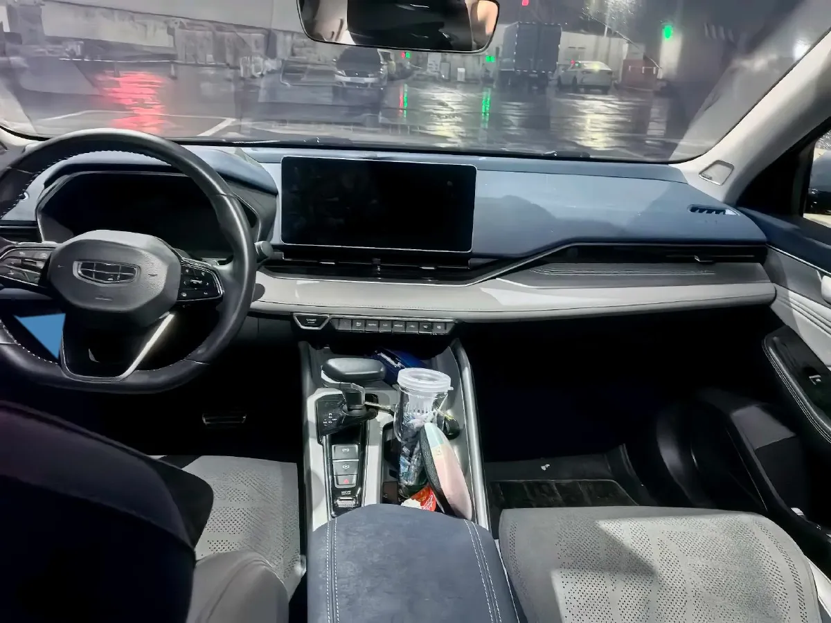 2021 Geely Preface 2.0T 190HP L4 7DCT,autocango,china used car exporter,china ev exporter,chinese used car exporter,chinese used ev exporter