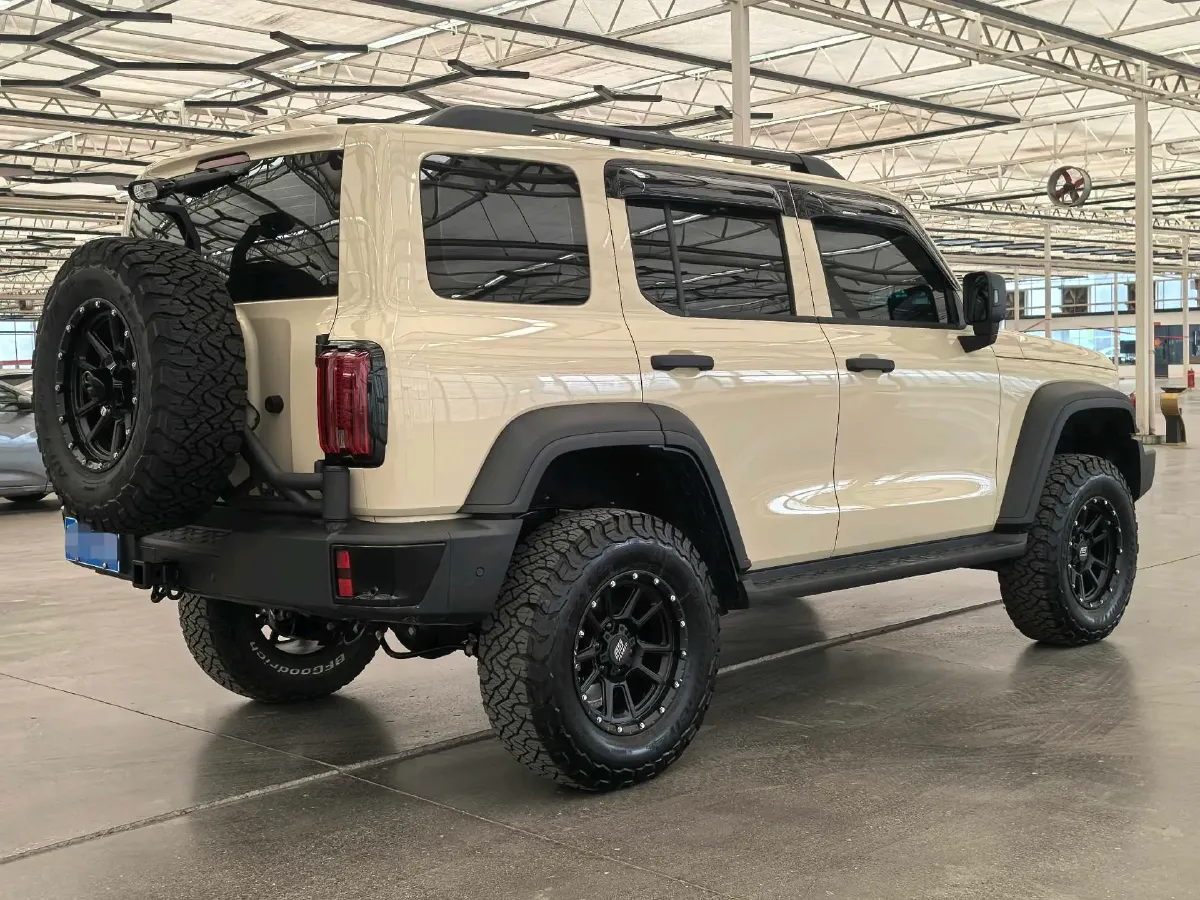 2025 Tank 300 2.4T 186HP L4 9AT,autocango,china used car exporter,china ev exporter,chinese used car exporter,chinese used ev exporter