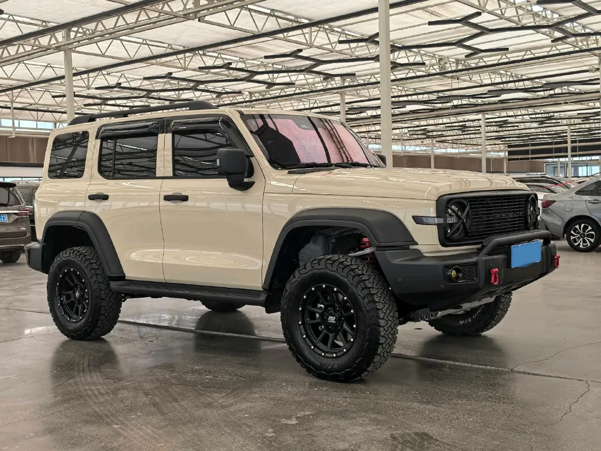 2025 Tank 300 2.4T 186HP L4 9AT,autocango,china used car exporter,china ev exporter,chinese used car exporter,chinese used ev exporter