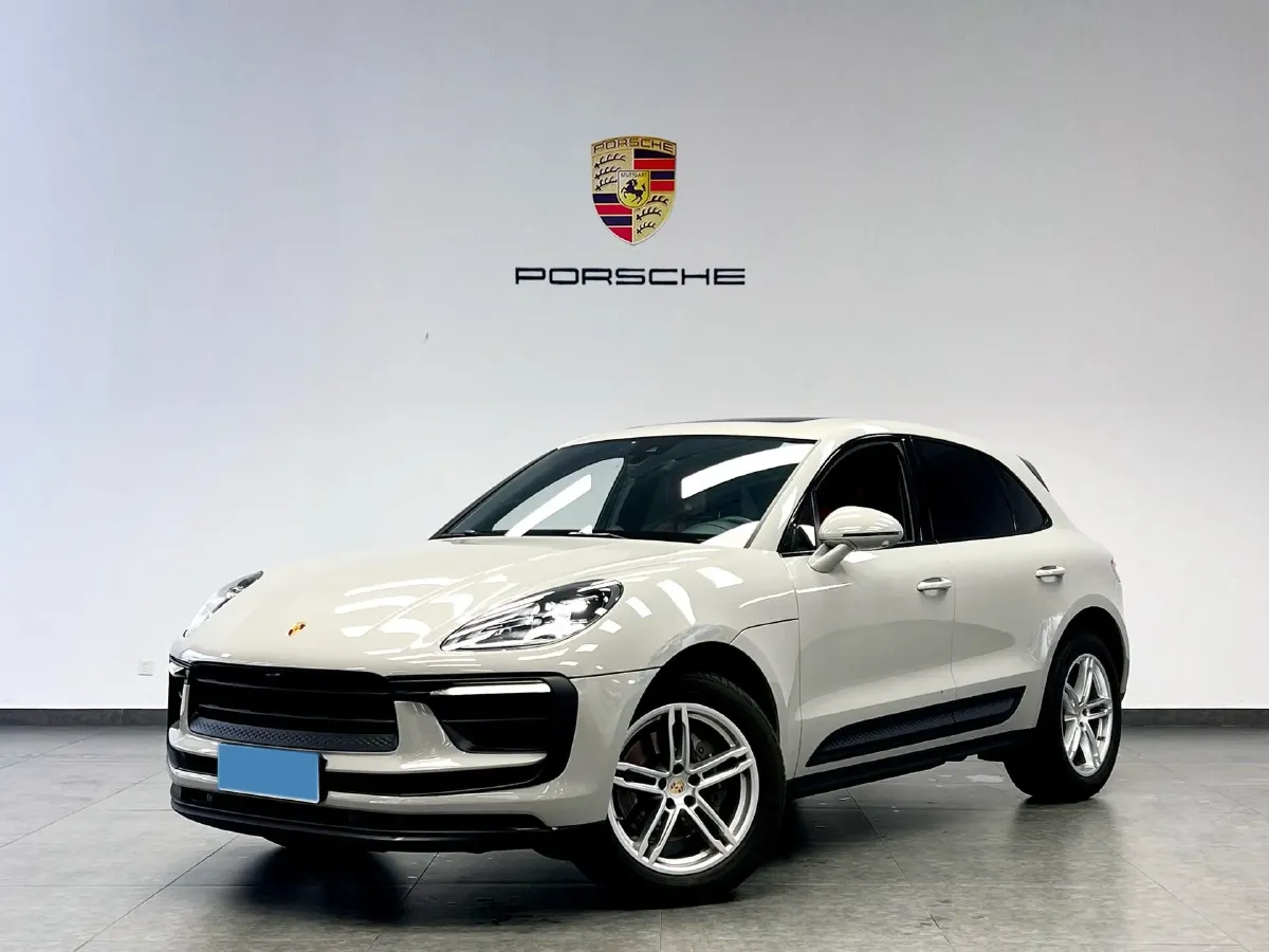 2022 Porsche Macan 2.0T 265HP L4 7DCT,autocango,china used car exporter,china ev exporter,chinese used car exporter,chinese used ev exporter