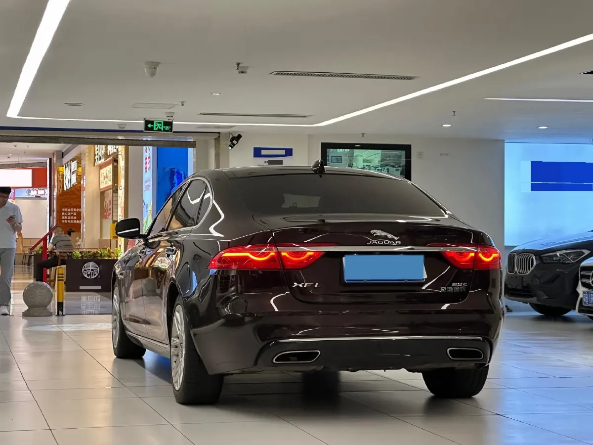2018 Mercedes-Benz E Class 2.0T 184HP L4 9AT,autocango,china used car exporter,china ev exporter,chinese used car exporter,chinese used ev exporter
