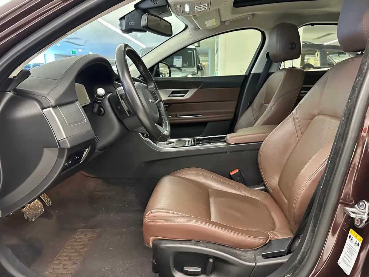 2018 Mercedes-Benz E Class 2.0T 184HP L4 9AT,autocango,china used car exporter,china ev exporter,chinese used car exporter,chinese used ev exporter