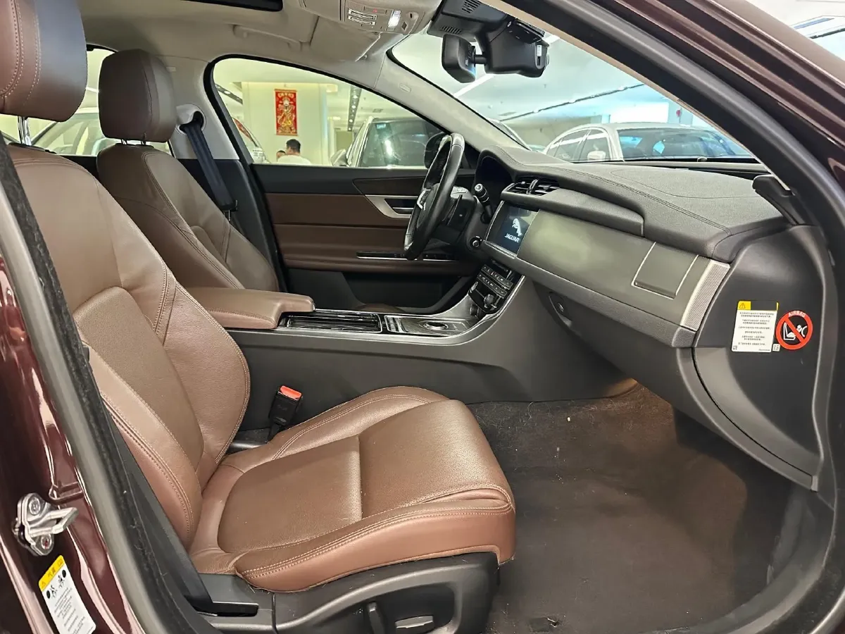 2018 Mercedes-Benz E Class 2.0T 184HP L4 9AT,autocango,china used car exporter,china ev exporter,chinese used car exporter,chinese used ev exporter