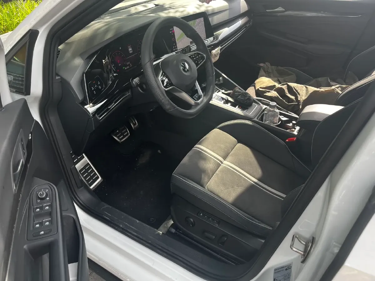 2023 Volkswagen Golf 1.4T 150HP L4 7DCT,autocango,china used car exporter,china ev exporter,chinese used car exporter,chinese used ev exporter