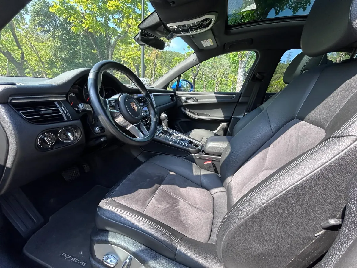 2020 Porsche Macan 2.0T 252HP L4 7DCT,autocango,china used car exporter,china ev exporter,chinese used car exporter,chinese used ev exporter