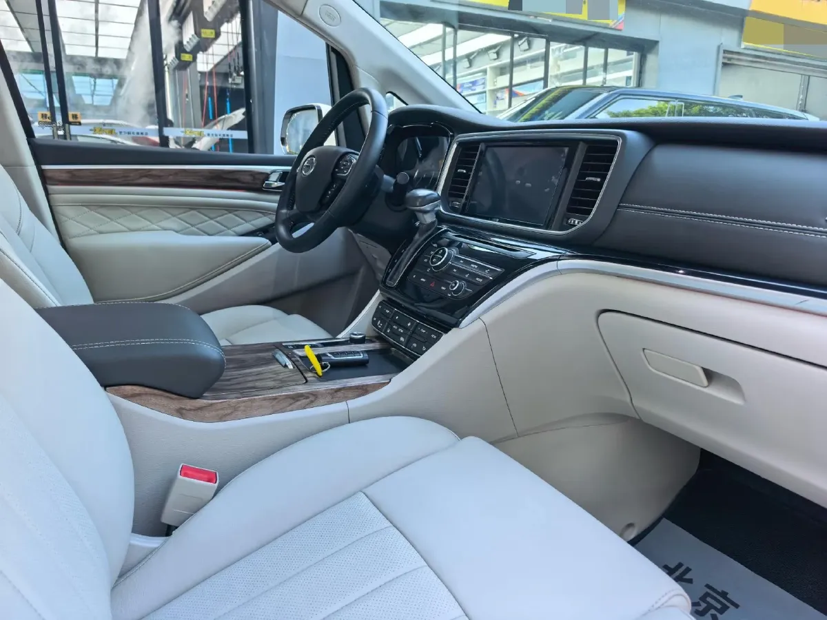 2018 GAC Trumpchi M8 2.0T 201HP L4 6AT,autocango,china used car exporter,china ev exporter,chinese used car exporter,chinese used ev exporter