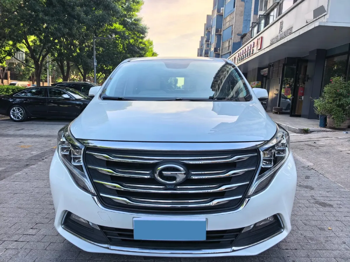 2018 GAC Trumpchi M8 2.0T 201HP L4 6AT,autocango,china used car exporter,china ev exporter,chinese used car exporter,chinese used ev exporter