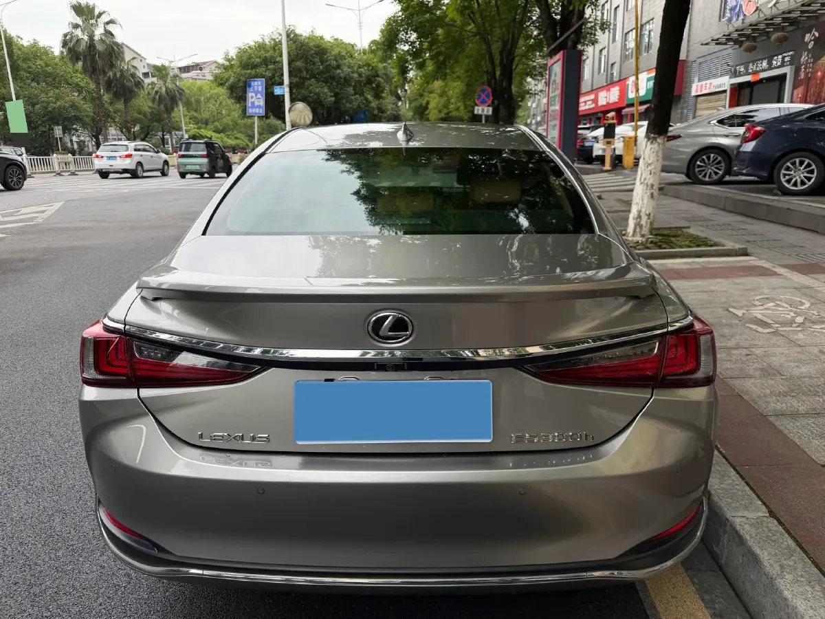 2021 Lexus ES 2.5L 178HP L4 E-CVT Hybrid,autocango,china used car exporter,china ev exporter,chinese used car exporter,chinese used ev exporter