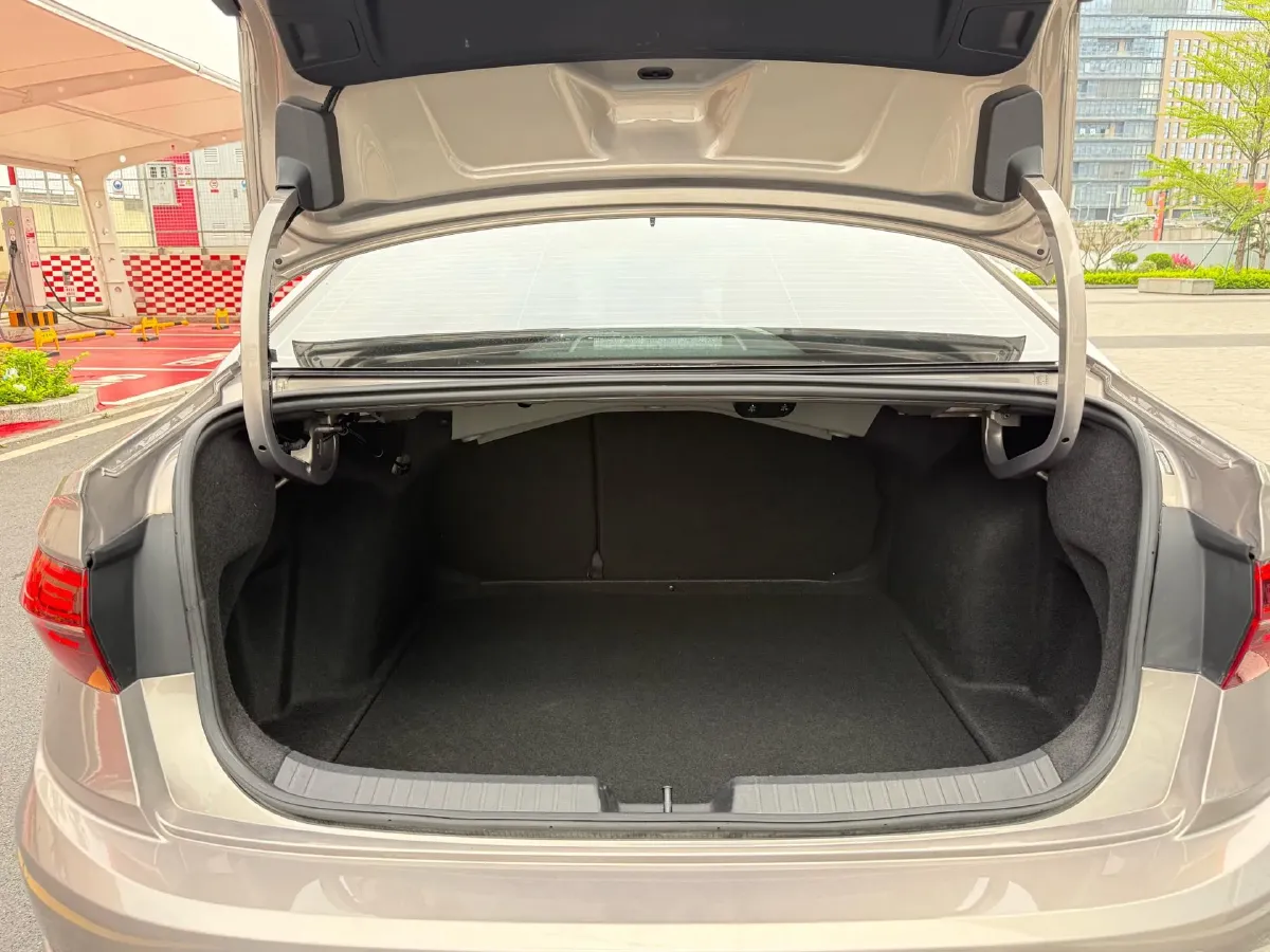 2021 Volkswagen Sagitar 1.4T 150HP L4 7DCT,autocango,china used car exporter,china ev exporter,chinese used car exporter,chinese used ev exporter
