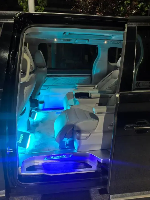 2020 GAC Trumpchi M8 2.0T 252HP L4 8AT,autocango,china used car exporter,china ev exporter,chinese used car exporter,chinese used ev exporter