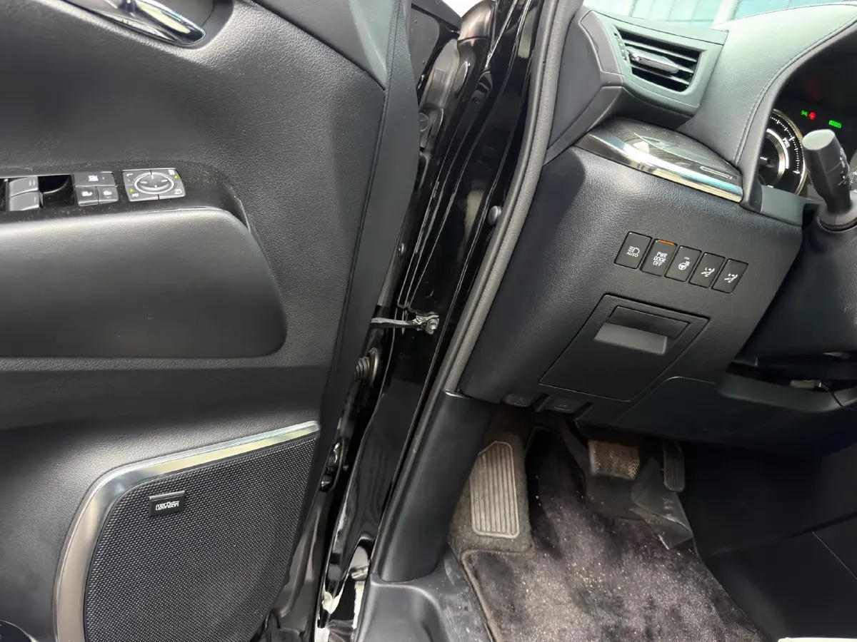 2020 Lexus LM 2.5L 117HP L4 E-CVT Hybrid,autocango,china used car exporter,china ev exporter,chinese used car exporter,chinese used ev exporter