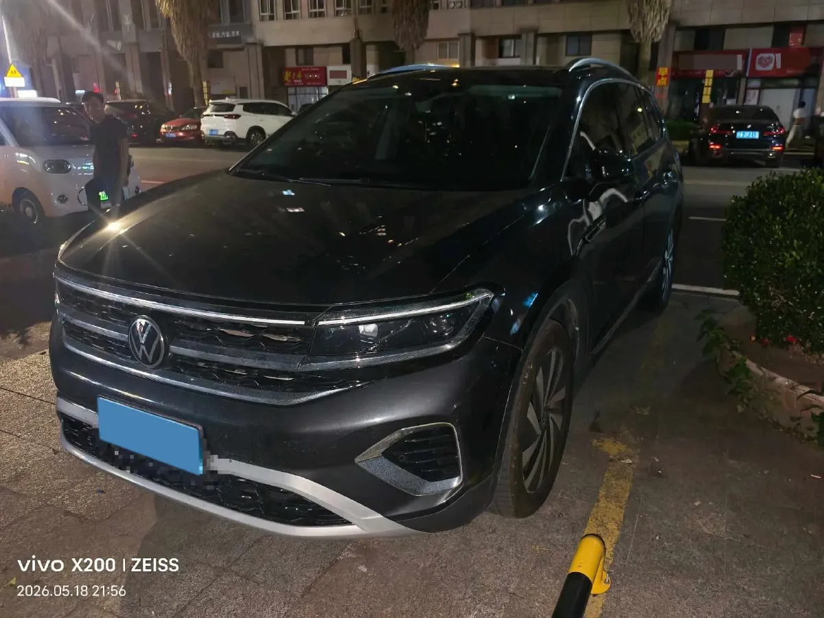2021 Volkswagen Talagon 2.0T 220HP L4 7DCT,autocango,china used car exporter,china ev exporter,chinese used car exporter,chinese used ev exporter