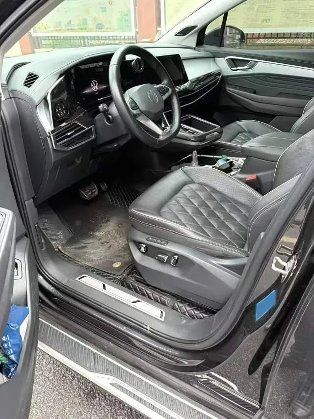 2023 Volkswagen Talagon 2.0T 220HP L4 7DCT,autocango,china used car exporter,china ev exporter,chinese used car exporter,chinese used ev exporter