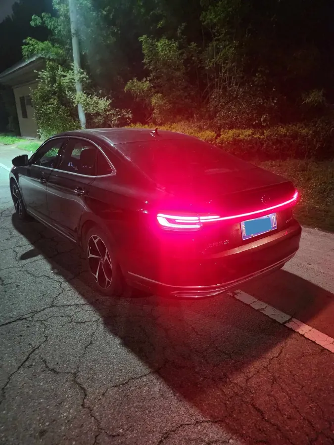 2023 Volkswagen Passat 2.0T 186HP L4 7DCT,autocango,china used car exporter,china ev exporter,chinese used car exporter,chinese used ev exporter