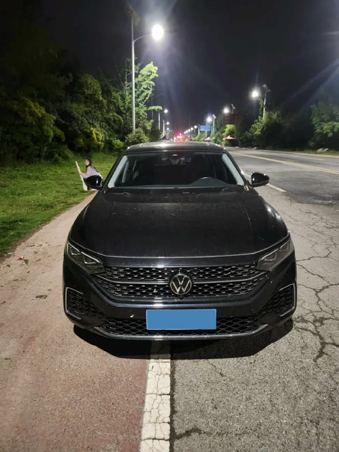 2023 Volkswagen Passat 2.0T 186HP L4 7DCT,autocango,china used car exporter,china ev exporter,chinese used car exporter,chinese used ev exporter