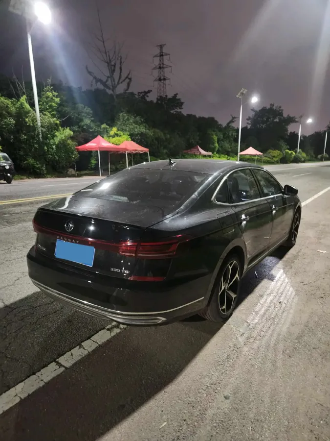 2023 Volkswagen Passat 2.0T 186HP L4 7DCT,autocango,china used car exporter,china ev exporter,chinese used car exporter,chinese used ev exporter