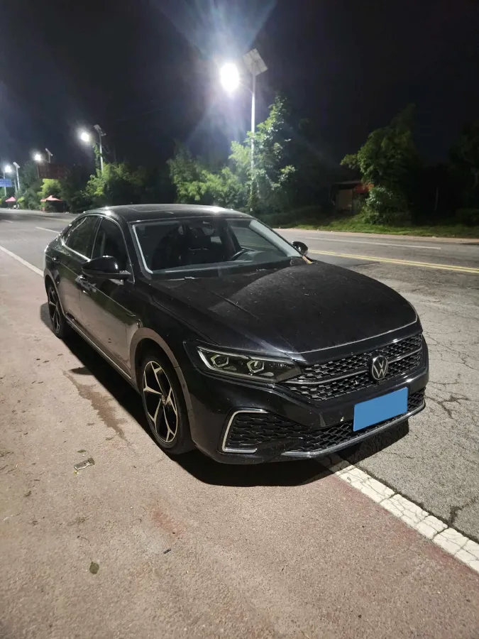 2023 Volkswagen Passat 2.0T 186HP L4 7DCT,autocango,china used car exporter,china ev exporter,chinese used car exporter,chinese used ev exporter