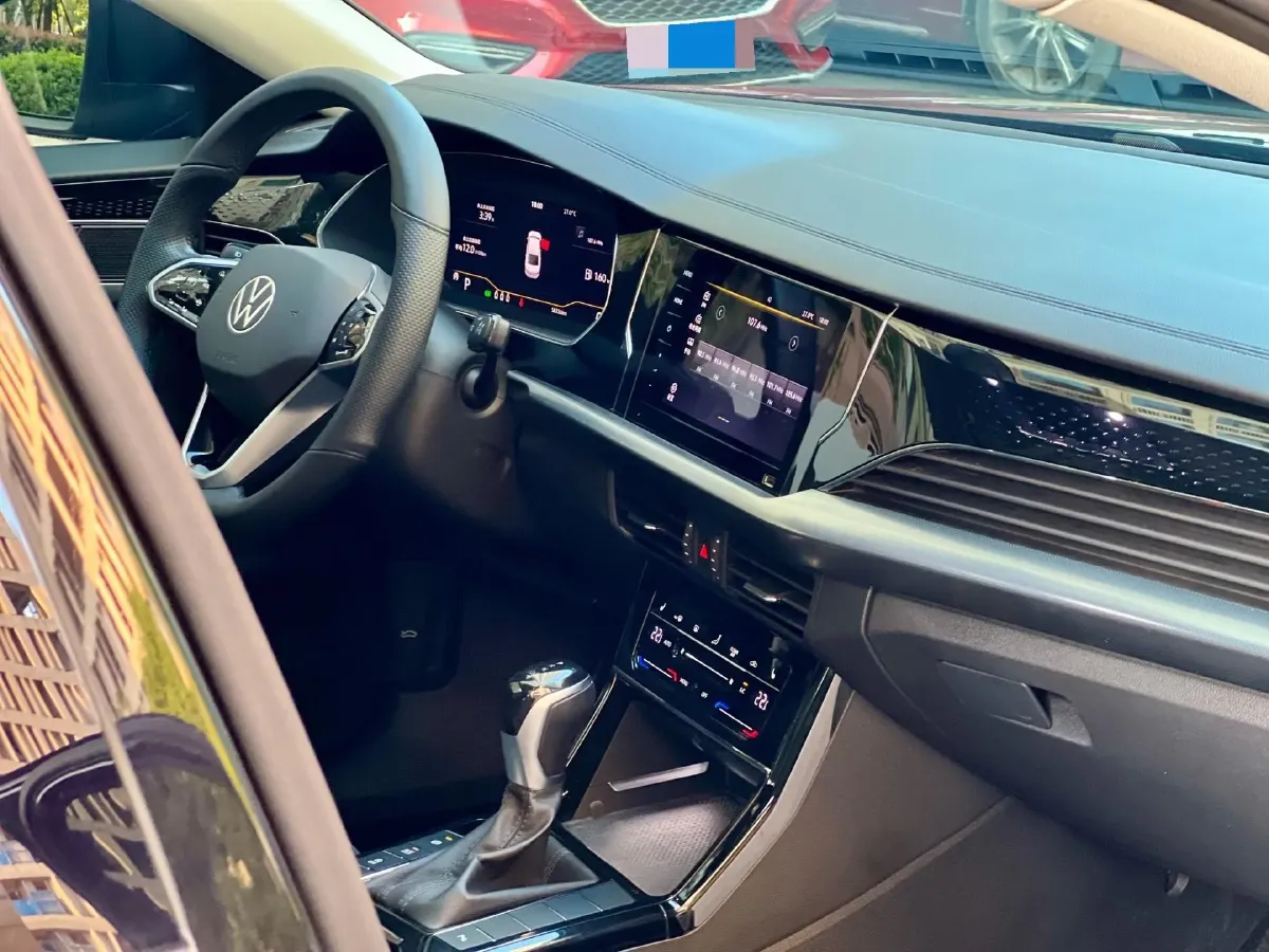2023 Volkswagen Passat 2.0T 186HP L4 7DCT,autocango,china used car exporter,china ev exporter,chinese used car exporter,chinese used ev exporter