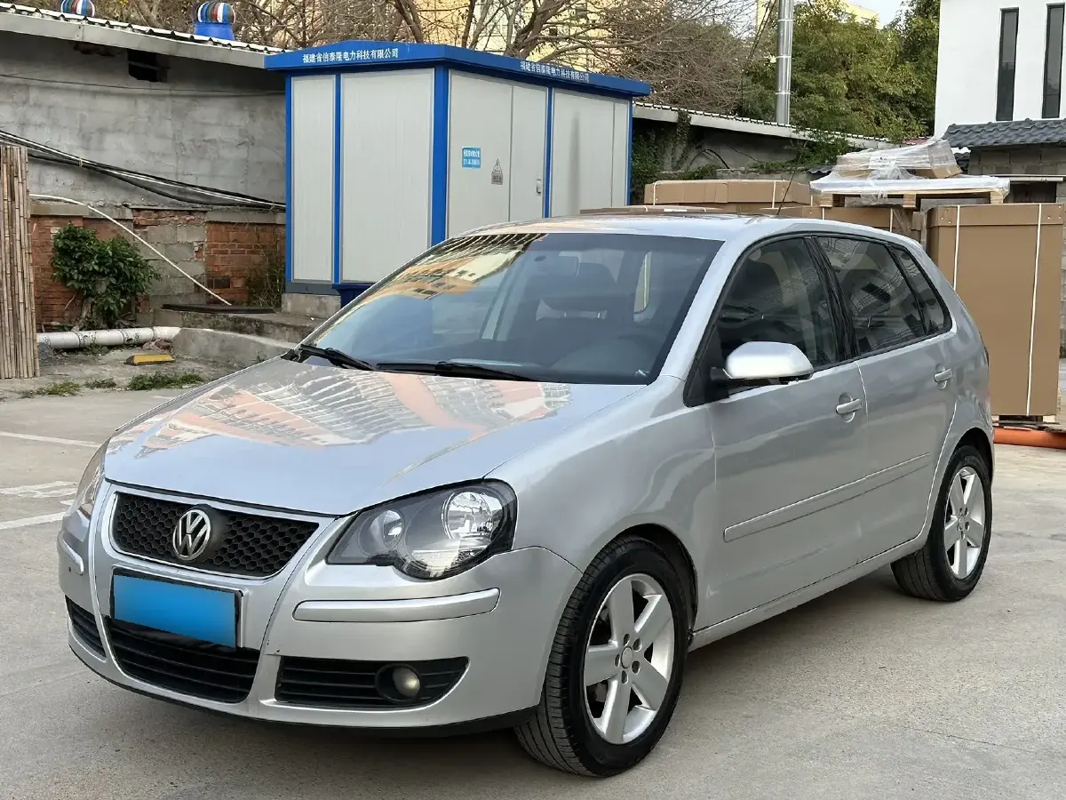 2009 Volkswagen Polo 1.4L 86HP L4 5MT
