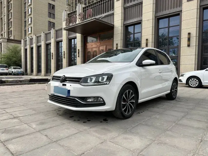 2016 Volkswagen Polo 1.6L 110HP L4 5MT
