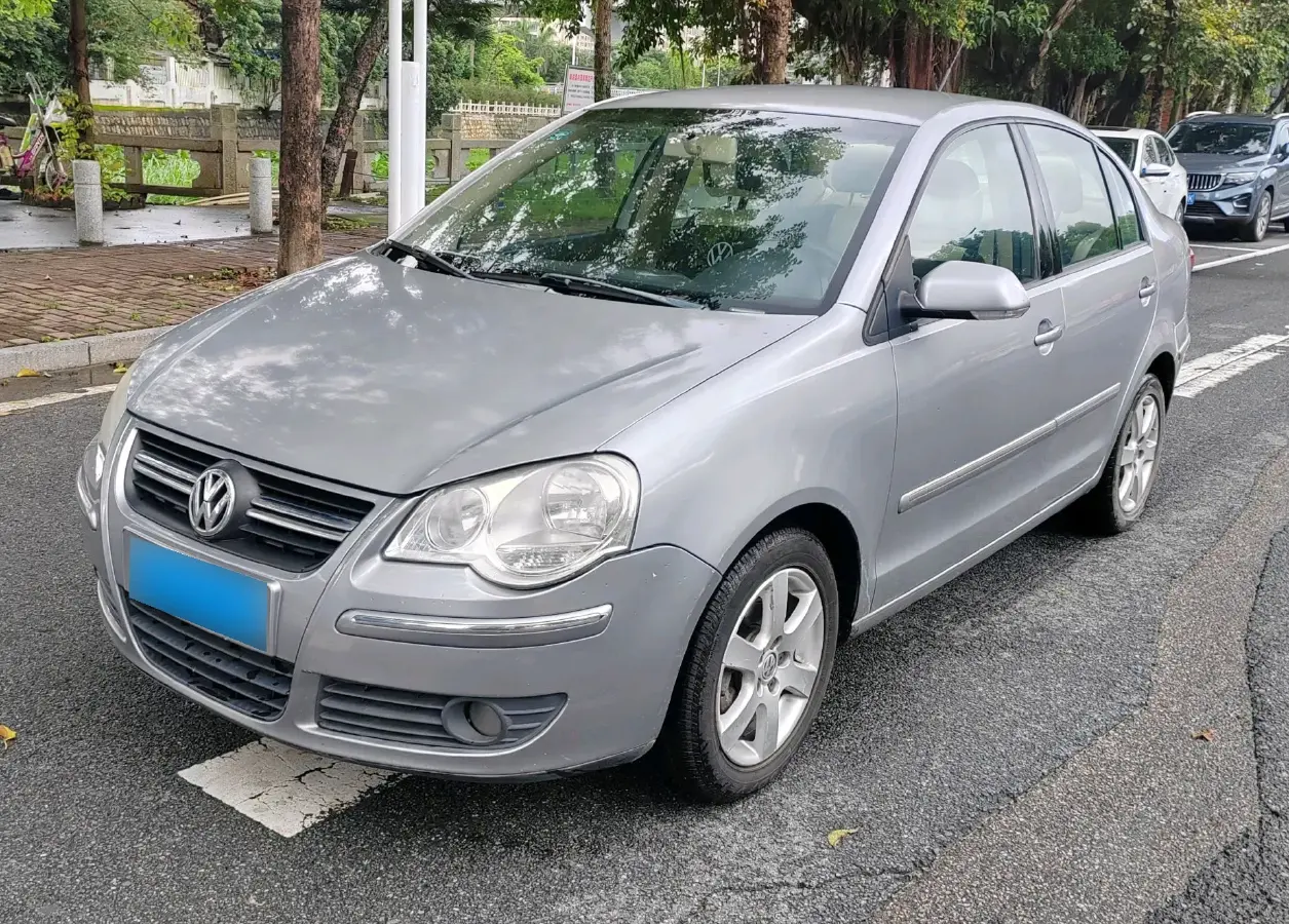 2009 Volkswagen Polo 1.6L 105HP L4 6AT
