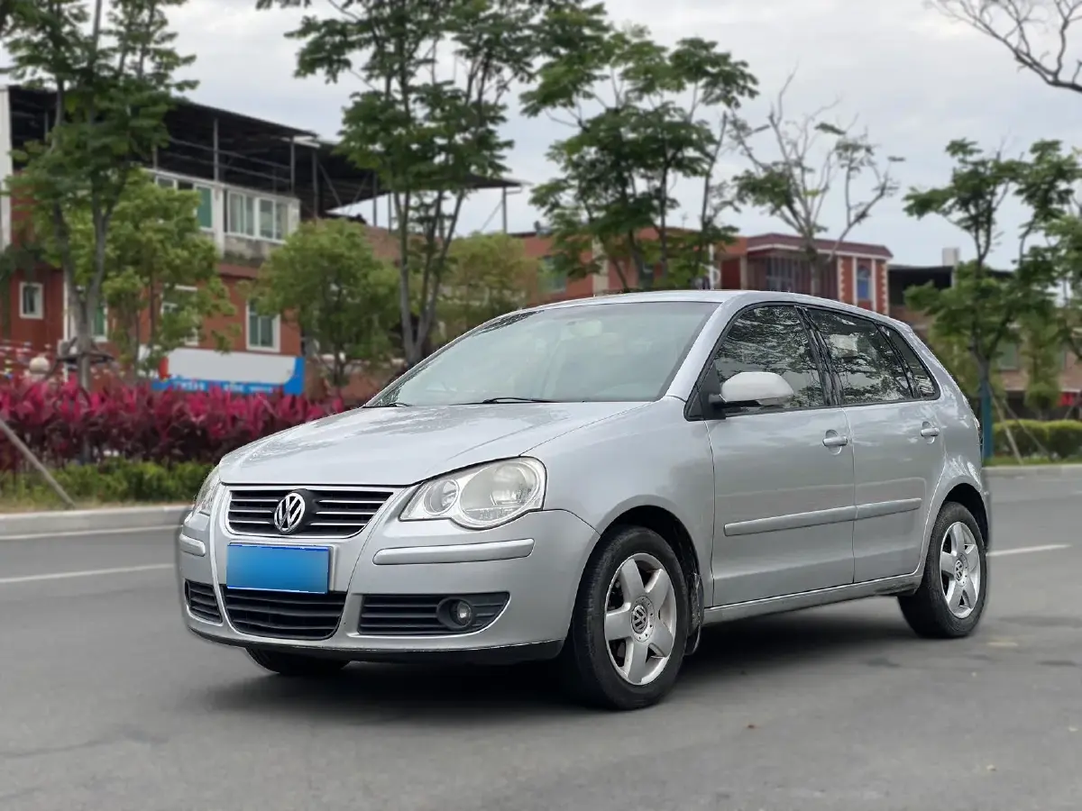 2009 Volkswagen Polo 1.6L 105HP L4 5MT