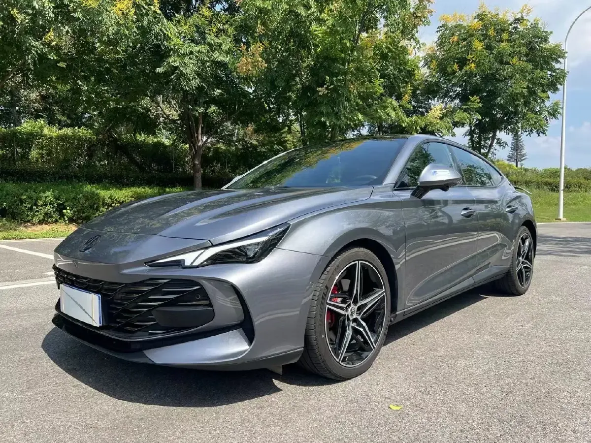 2023 MG 7 2.0T 261HP L4 9AT