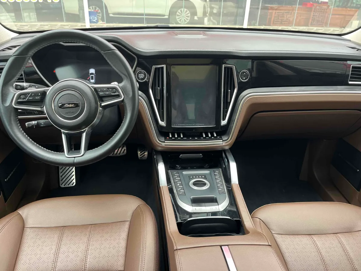 2017 Zotye T700 1.8T 177HP L4 6DCT,autocango,china used car exporter,china ev exporter,chinese used car exporter,chinese used ev exporter