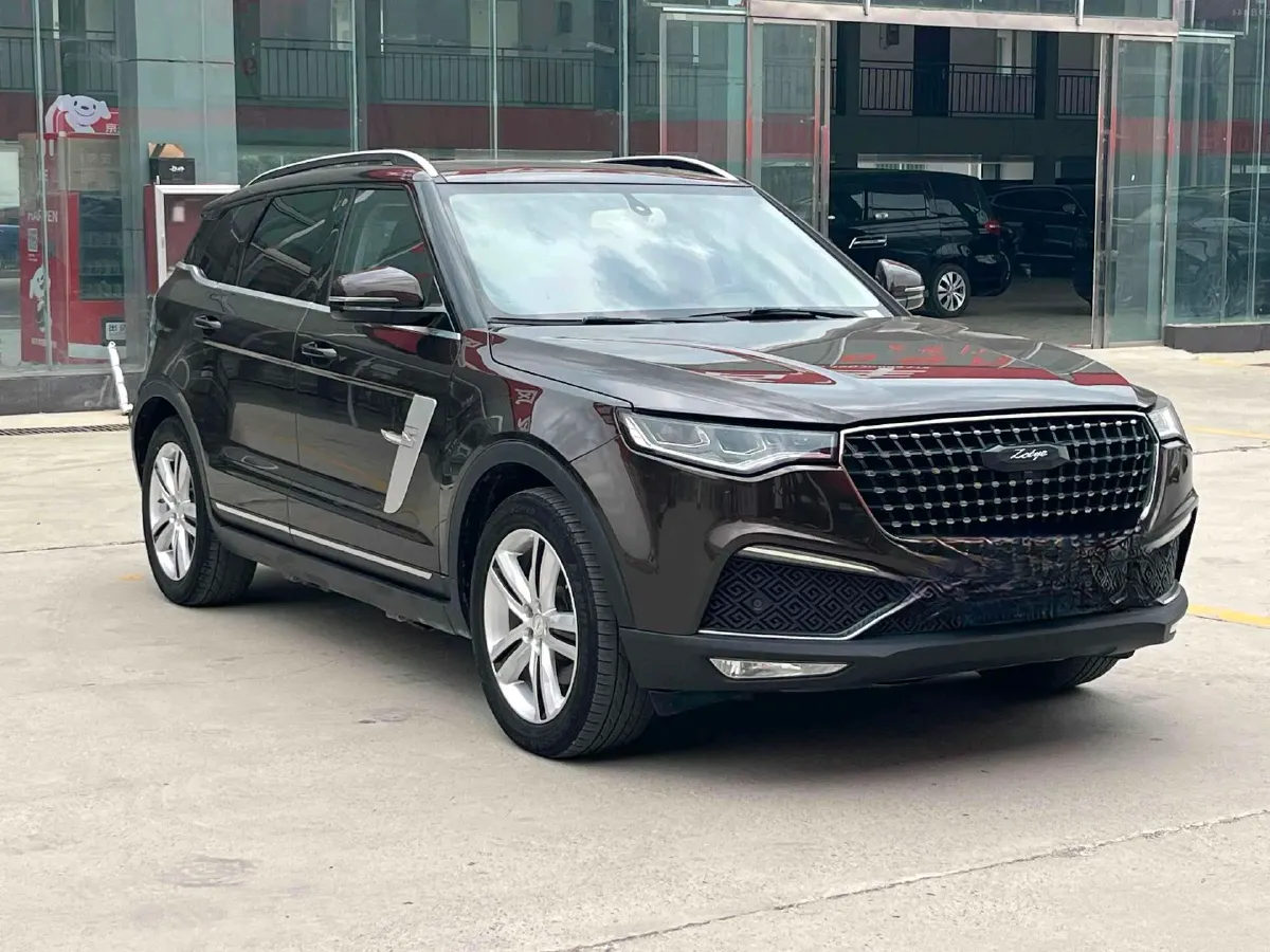 2017 Zotye T700 1.8T 177HP L4 6DCT,autocango,china used car exporter,china ev exporter,chinese used car exporter,chinese used ev exporter