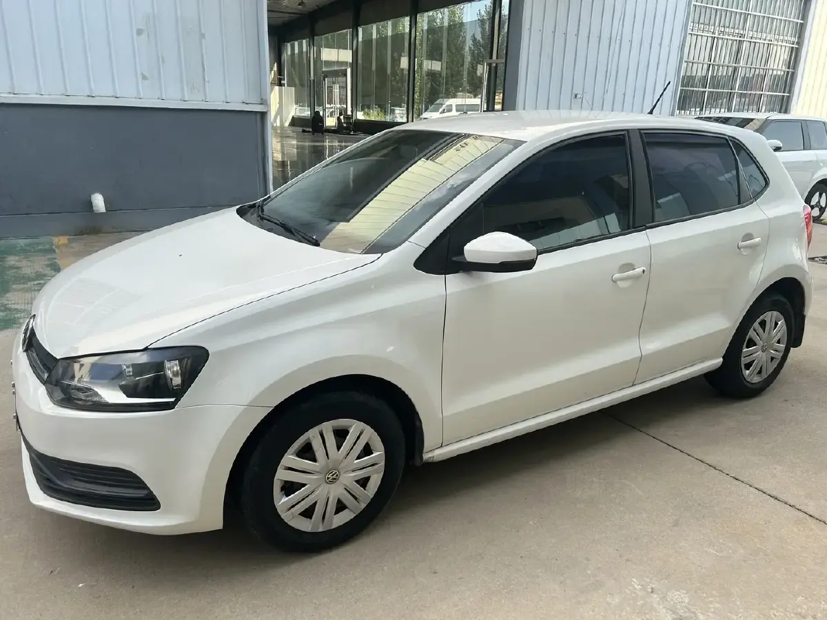 2018 Volkswagen Polo 1.5L 110HP L4 6AT