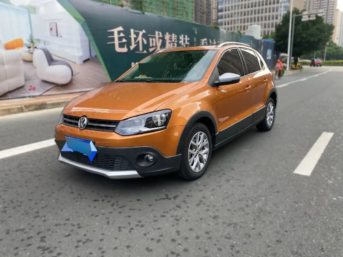 2014 Volkswagen Polo 1.6L 110HP L4 5MT