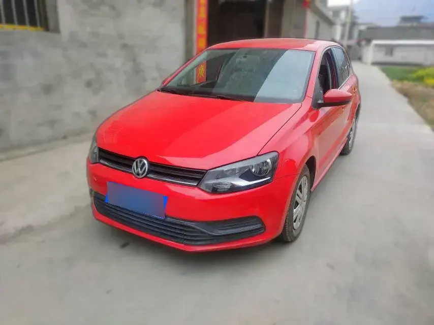 2016 Volkswagen Polo 1.4L 90HP L4 6AT