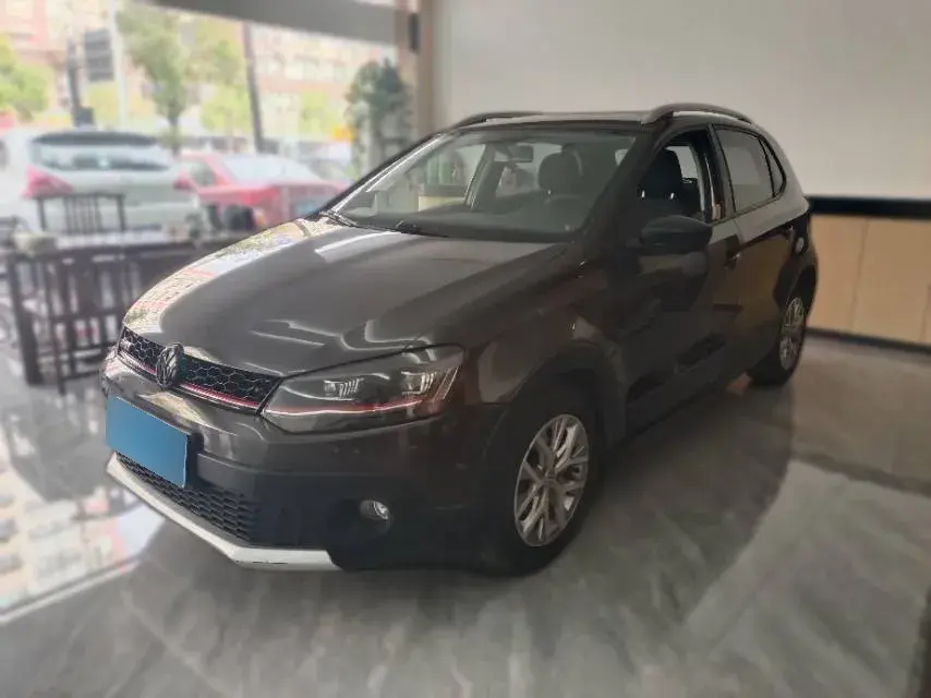2014 Volkswagen Polo 1.6L 110HP L4 5MT