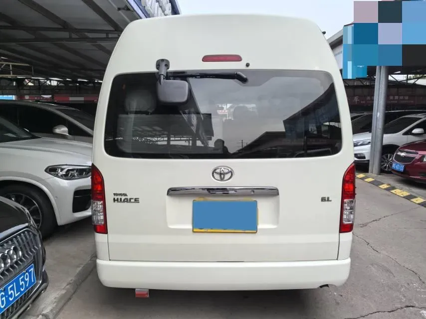 2011 Toyota Hiace 2.7L 154HP L4 4AT,autocango,china used car exporter,china ev exporter,chinese used car exporter,chinese used ev exporter