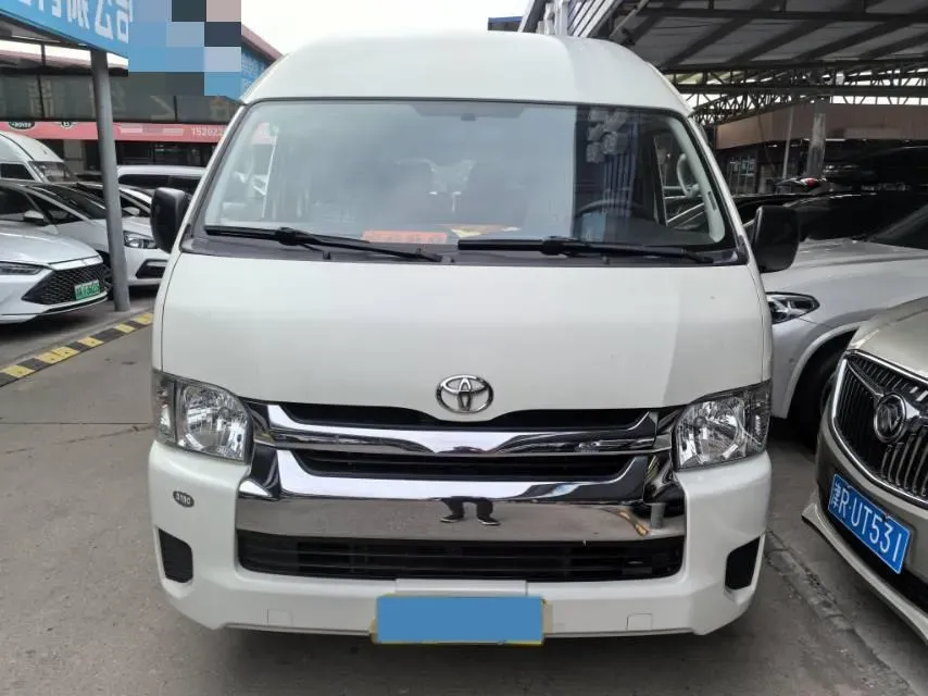 2011 Toyota Hiace 2.7L 154HP L4 4AT,autocango,china used car exporter,china ev exporter,chinese used car exporter,chinese used ev exporter