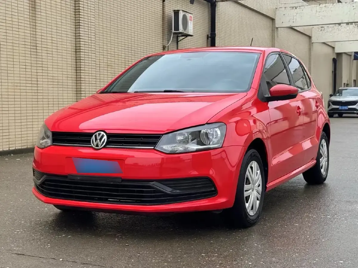 2016 Volkswagen Polo 1.4L 90HP L4 6AT
