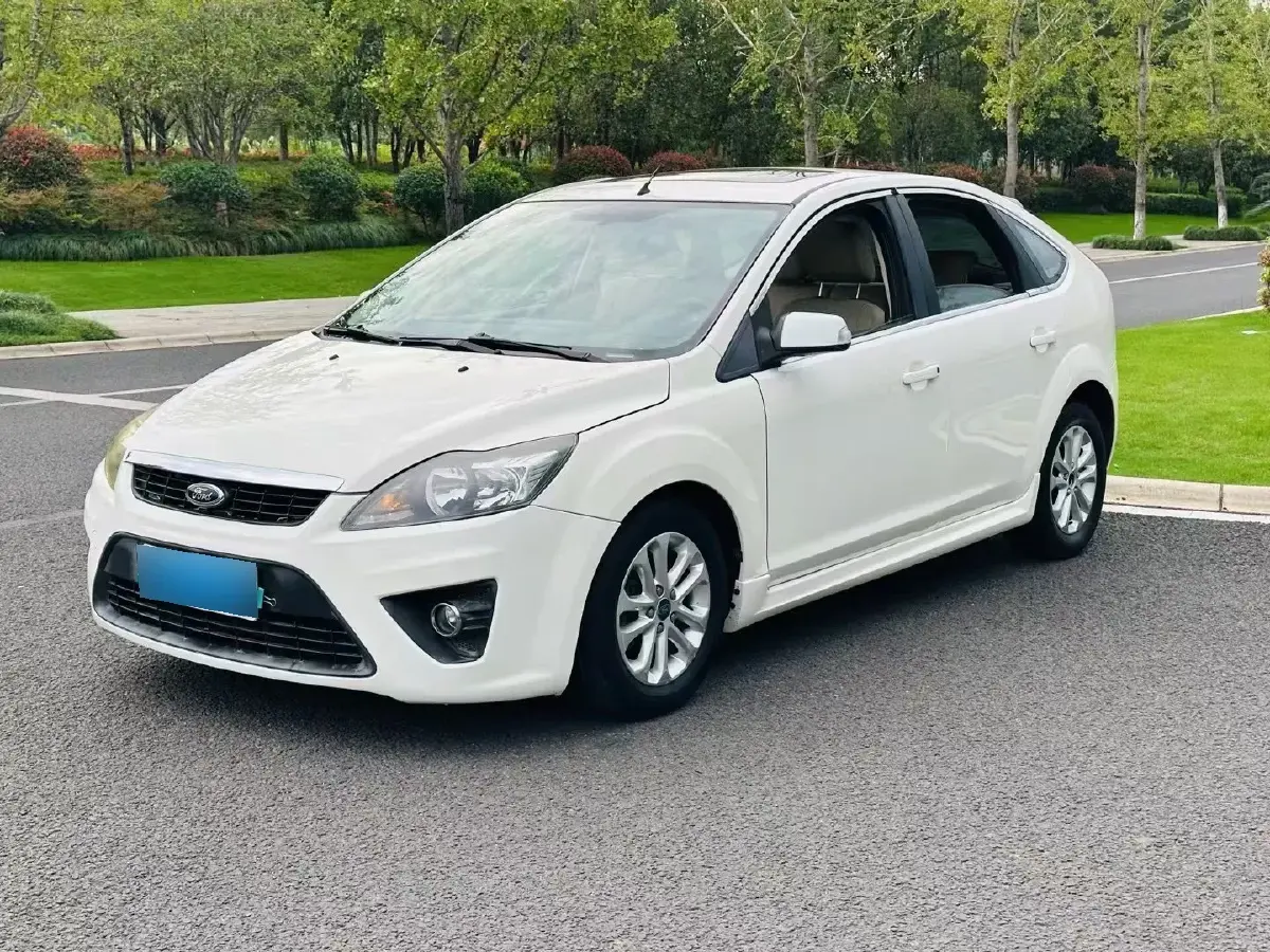 2011 Ford Focus 1.8L 124HP L4 4AT