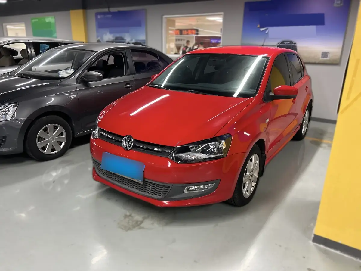 2013 Volkswagen Polo 1.4L 86HP L4 5MT