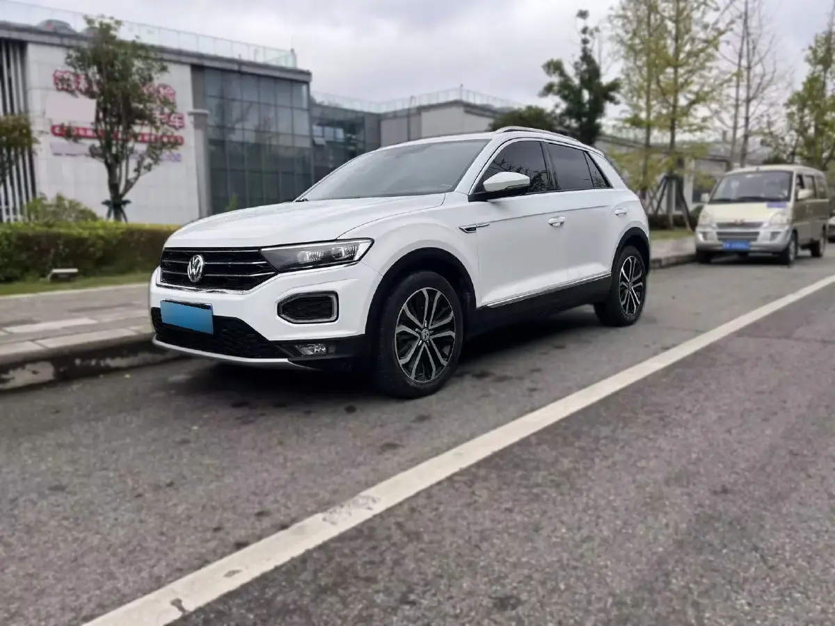 2019 Volkswagen T-Roc 1.4T 150HP L4 7DCT