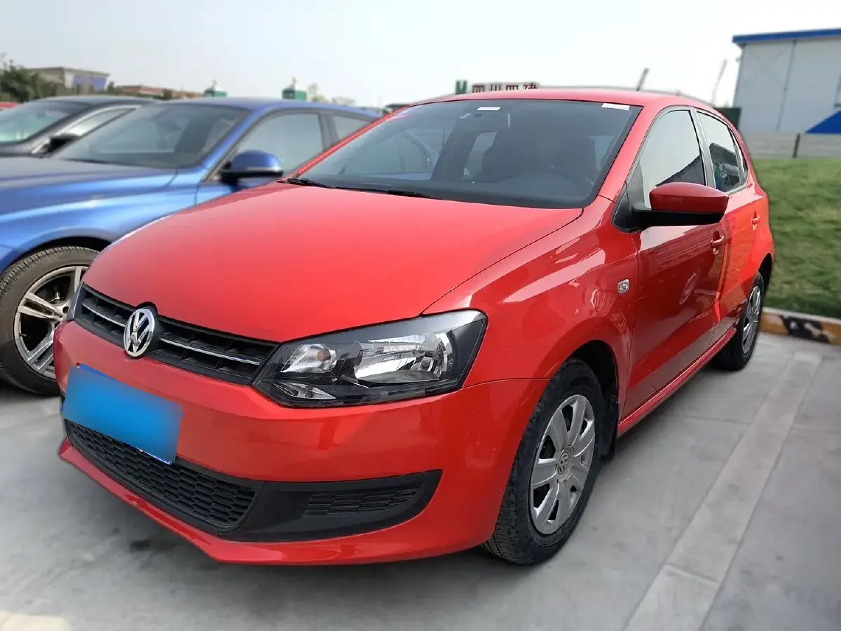 2013 Volkswagen Polo 1.4L 86HP L4 5MT
