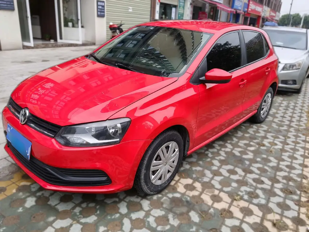 2016 Volkswagen Polo 1.4L 90HP L4 6AT