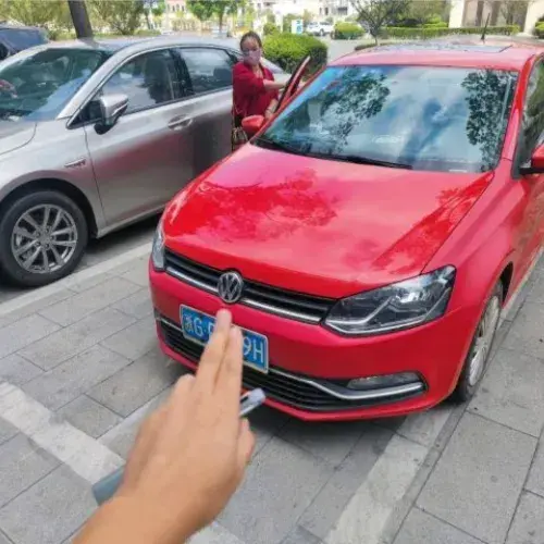 2016 Volkswagen Polo 1.6L 110HP L4 5MT