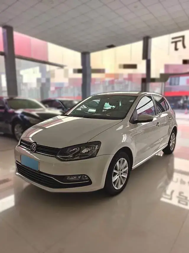2014 Volkswagen Polo 1.6L 110HP L4 6AT