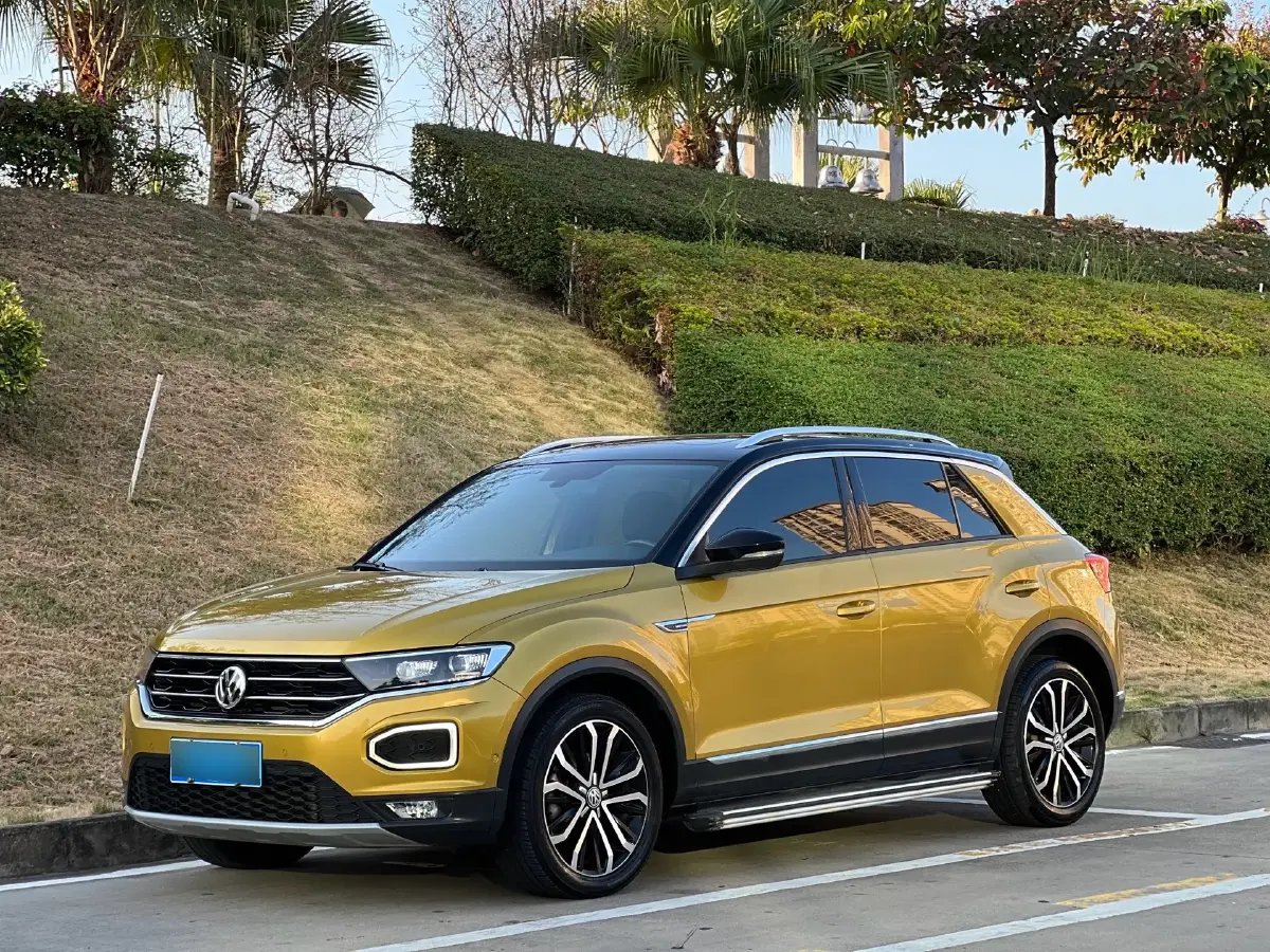 2018 Volkswagen T-Roc 1.4T 150HP L4 7DCT