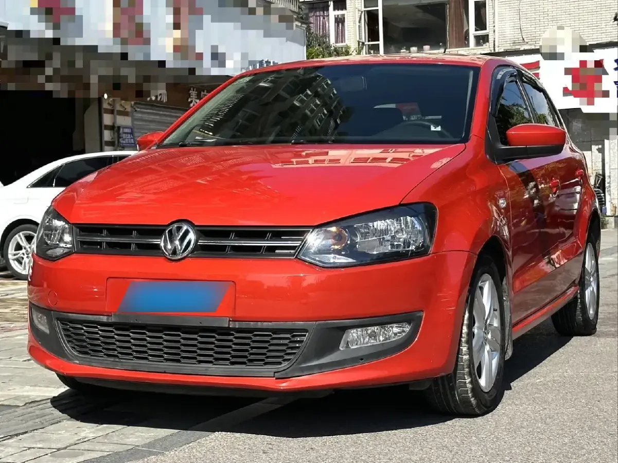 2011 Volkswagen Polo 1.4L 86HP L4 6AT