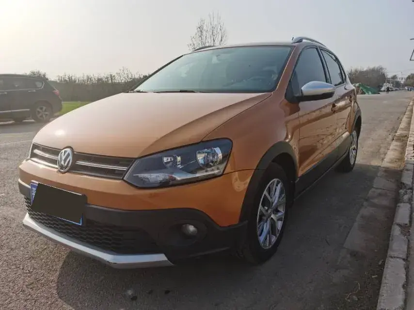 2016 Volkswagen Polo 1.4L 90HP L4 5MT