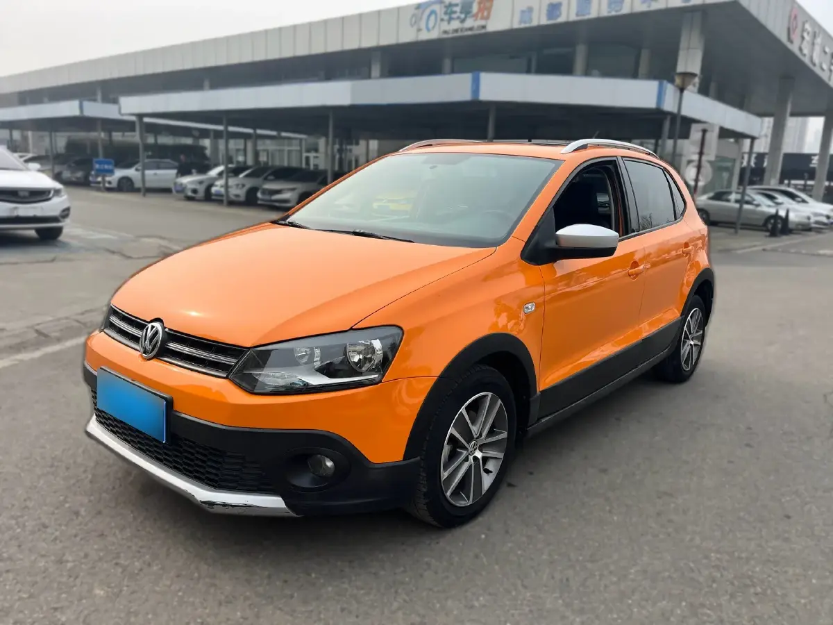 2012 Volkswagen Polo 1.6L 105HP L4 5MT